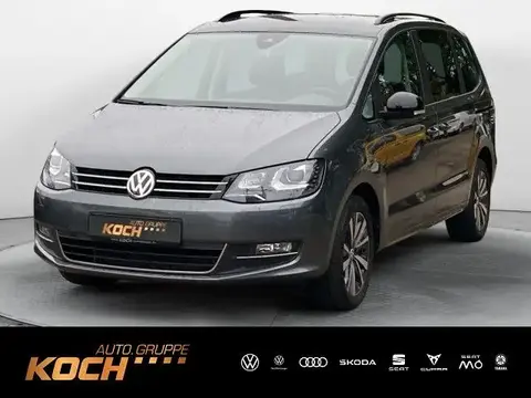 Used VOLKSWAGEN SHARAN Petrol 2021 Ad Germany