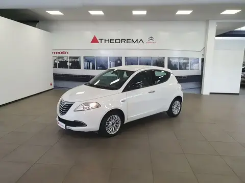 Annonce LANCIA YPSILON Essence 2015 d'occasion 