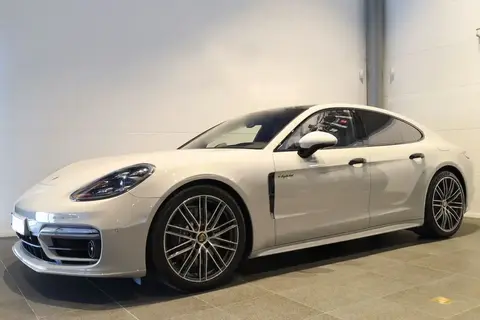 Used PORSCHE PANAMERA Hybrid 2024 Ad 