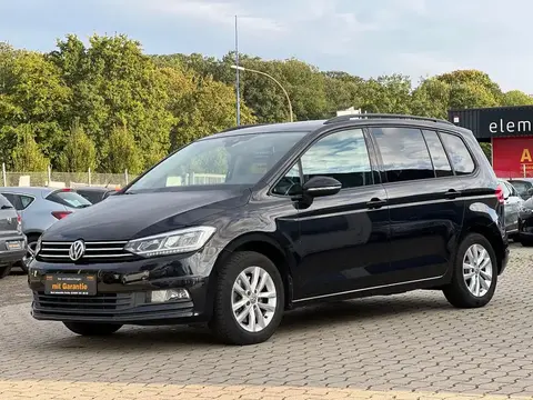 Used VOLKSWAGEN TOURAN Petrol 2016 Ad 