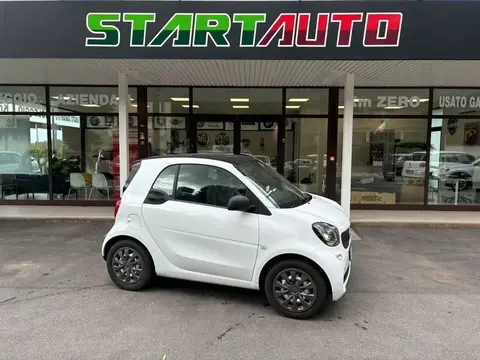 Annonce SMART FORTWO Essence 2017 d'occasion 