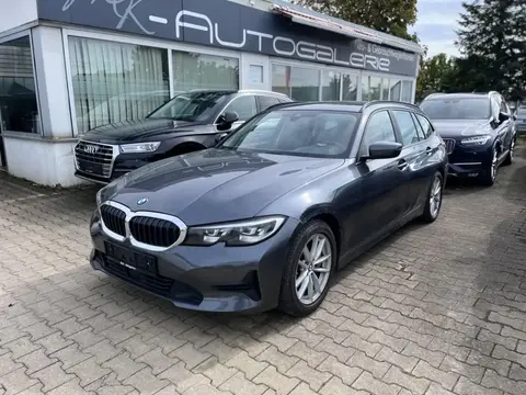 Used BMW SERIE 3 Petrol 2019 Ad 