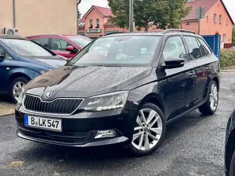 Used SKODA FABIA Petrol 2017 Ad 