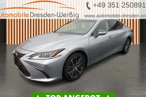 Used LEXUS ES Hybrid 2023 Ad 