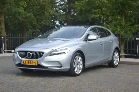 Annonce VOLVO V40 Diesel 2017 d'occasion 