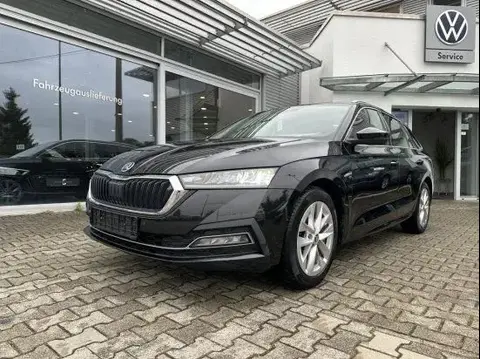 Used SKODA OCTAVIA Petrol 2020 Ad 