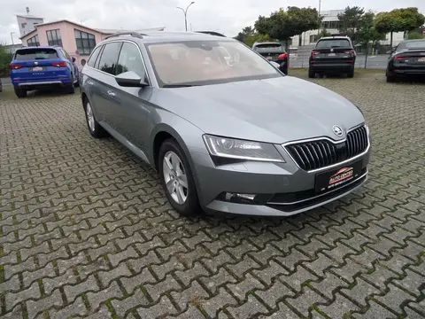 Used SKODA SUPERB Petrol 2018 Ad 