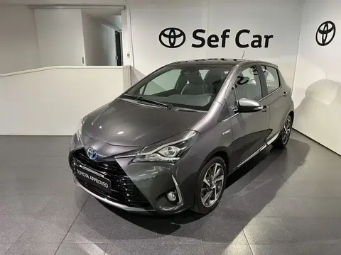 Used TOYOTA YARIS Hybrid 2017 Ad 