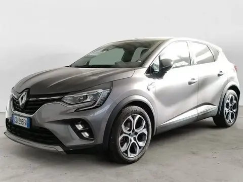 Used RENAULT CAPTUR Hybrid 2020 Ad 