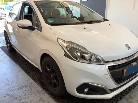 Used PEUGEOT 208 Petrol 2019 Ad 