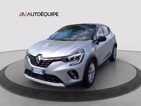 Used RENAULT CAPTUR Hybrid 2021 Ad 