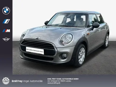 Used MINI ONE Petrol 2017 Ad 