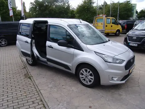 Used FORD TOURNEO Petrol 2019 Ad 