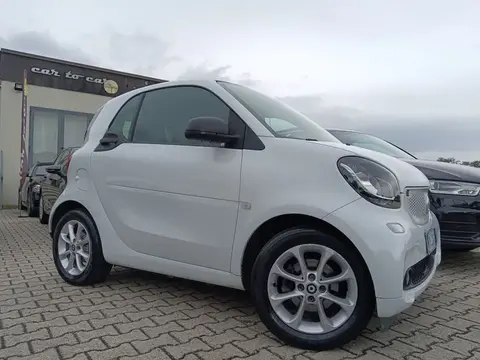 Annonce SMART FORTWO Essence 2017 d'occasion 