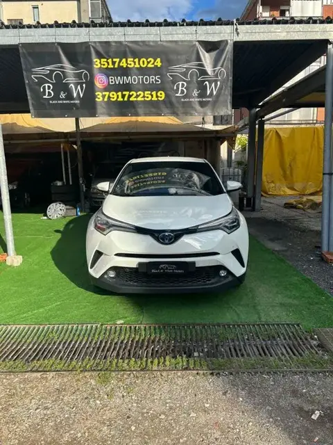 Used TOYOTA C-HR Hybrid 2018 Ad 