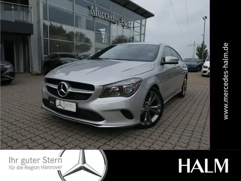 Used MERCEDES-BENZ CLASSE CLA Petrol 2017 Ad 