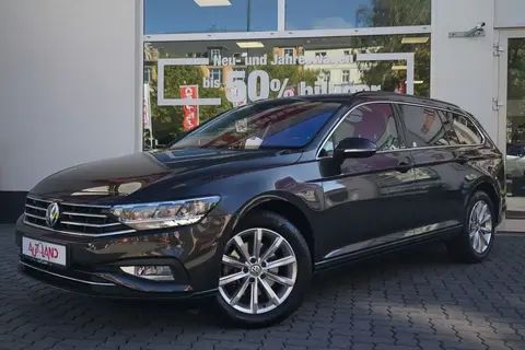 Used VOLKSWAGEN PASSAT Petrol 2020 Ad 