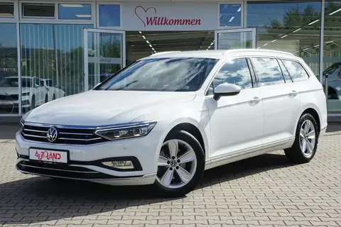 Used VOLKSWAGEN PASSAT Petrol 2021 Ad 