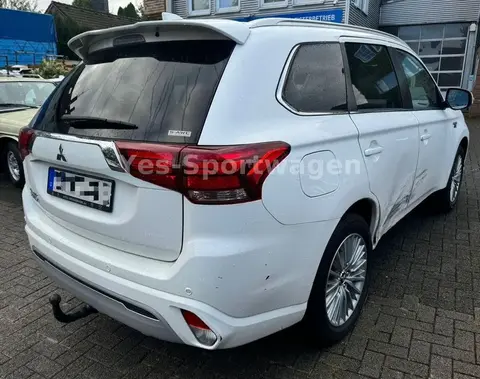 Used MITSUBISHI OUTLANDER Hybrid 2020 Ad 