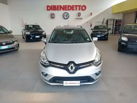 Used RENAULT CLIO Diesel 2017 Ad 