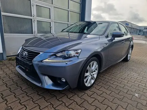 Used LEXUS IS Hybrid 2015 Ad 