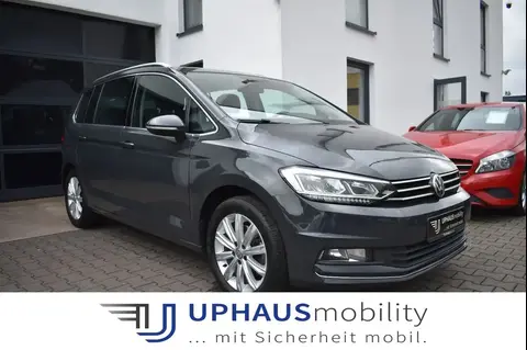 Used VOLKSWAGEN TOURAN Petrol 2016 Ad 