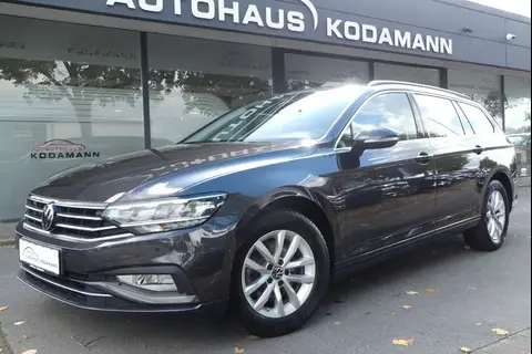 Used VOLKSWAGEN PASSAT Petrol 2023 Ad 