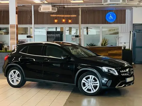 Used MERCEDES-BENZ CLASSE GLA Petrol 2017 Ad 