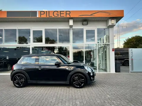 Used MINI ONE Petrol 2019 Ad 