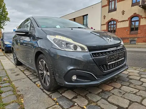 Used PEUGEOT 208 Petrol 2017 Ad 