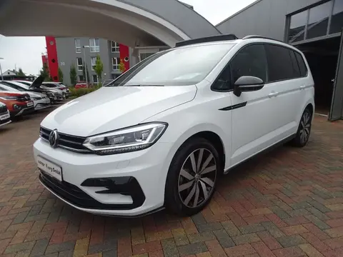 Used VOLKSWAGEN TOURAN Petrol 2020 Ad 