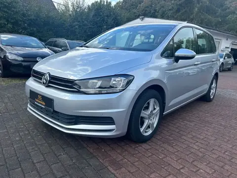 Used VOLKSWAGEN TOURAN Petrol 2017 Ad 