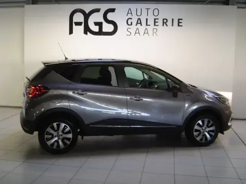 Annonce RENAULT CAPTUR Essence 2019 d'occasion 