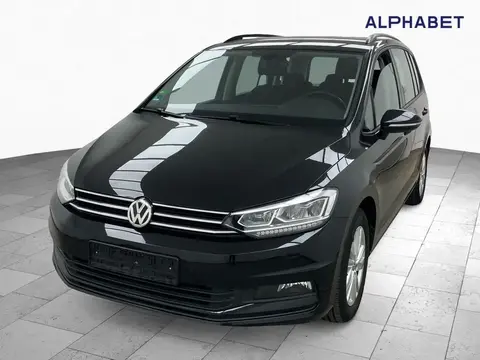 Used VOLKSWAGEN TOURAN Petrol 2020 Ad 