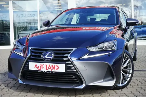 Used LEXUS IS Hybrid 2017 Ad 