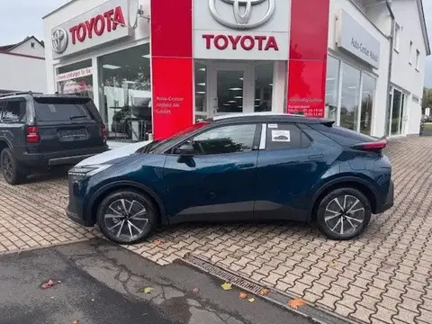 Used TOYOTA C-HR Hybrid 2024 Ad 