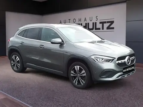 Used MERCEDES-BENZ CLASSE GLA Hybrid 2020 Ad 