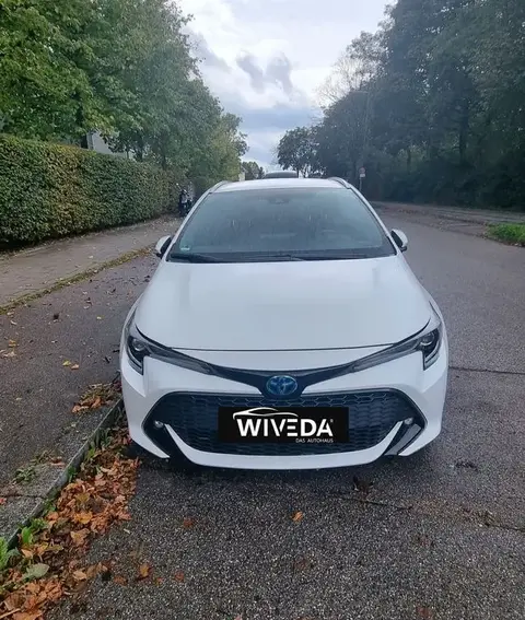 Used TOYOTA COROLLA Hybrid 2019 Ad 