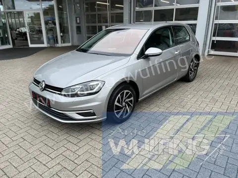 Used VOLKSWAGEN GOLF Petrol 2017 Ad 