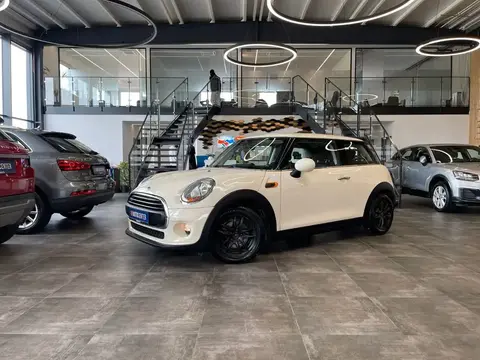 Used MINI ONE Petrol 2016 Ad 