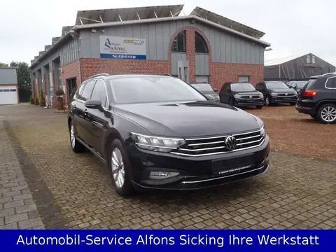 Used VOLKSWAGEN PASSAT Petrol 2023 Ad 