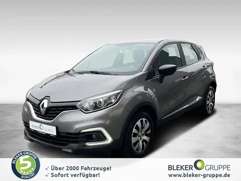 Used RENAULT CAPTUR Petrol 2017 Ad 