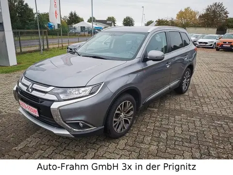 Used MITSUBISHI OUTLANDER Petrol 2017 Ad 