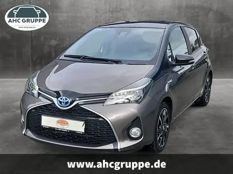 Used TOYOTA YARIS Hybrid 2016 Ad 