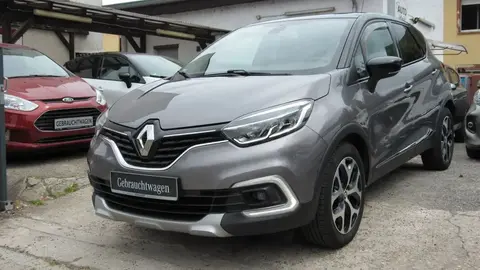 Used RENAULT CAPTUR Petrol 2017 Ad 