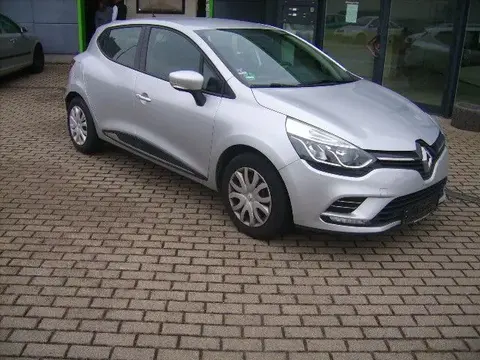 Used RENAULT CLIO Petrol 2018 Ad 