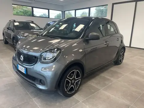 Annonce SMART FORFOUR Essence 2017 d'occasion 