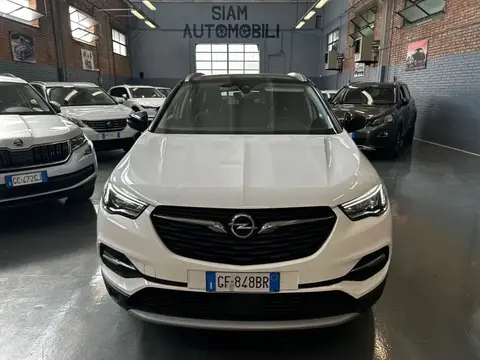 Used OPEL GRANDLAND Hybrid 2021 Ad 