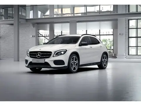 Used MERCEDES-BENZ CLASSE GLA Petrol 2017 Ad 