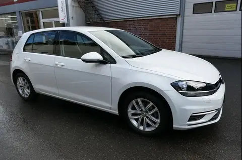 Used VOLKSWAGEN GOLF Petrol 2018 Ad 